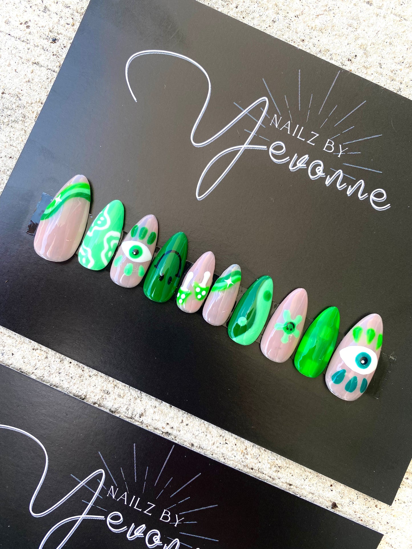 Trippy Green Nail Art